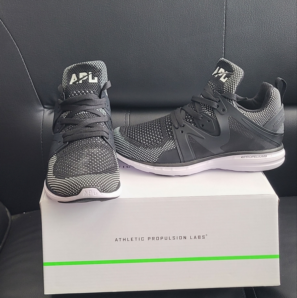 Brand New APL Mens Ascend black/white shoes size 7